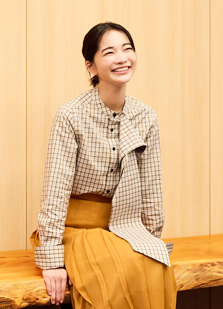 �O�㈤����̃C���^�r���[�̗l�q